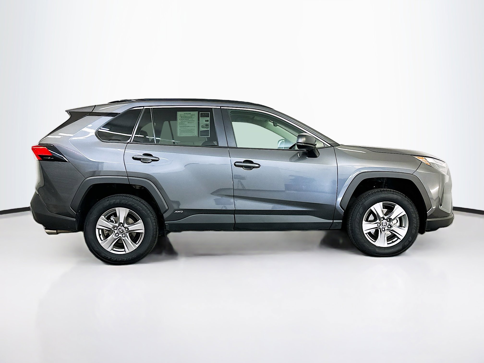 Used 2025 Toyota RAV4 LE image 10