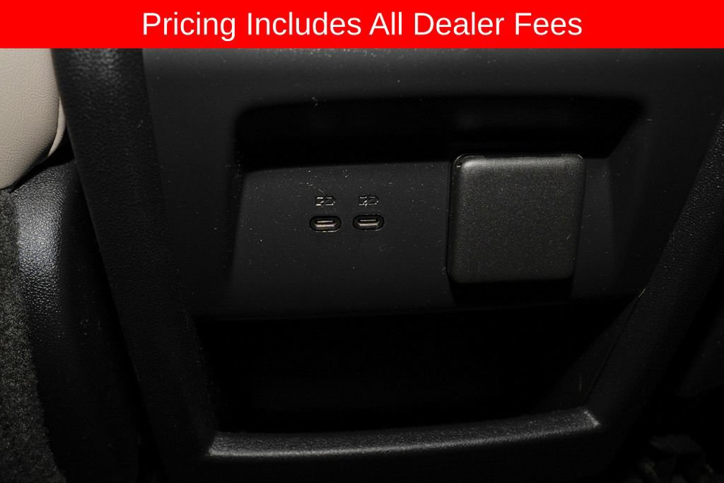 Used 2024 GMC Acadia Elevation w/ Luxury Package FWD image 9