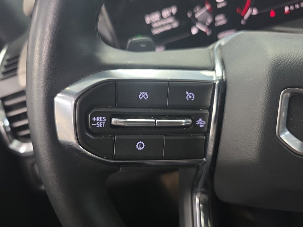 Certified 2026 GMC Acadia Elevation w/ Elevation Premium Package FWD image 29