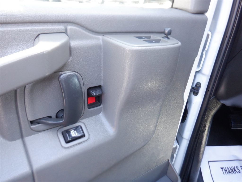 Used 2020 GMC Savana 2500 w/ Driver Convenience Package image 17