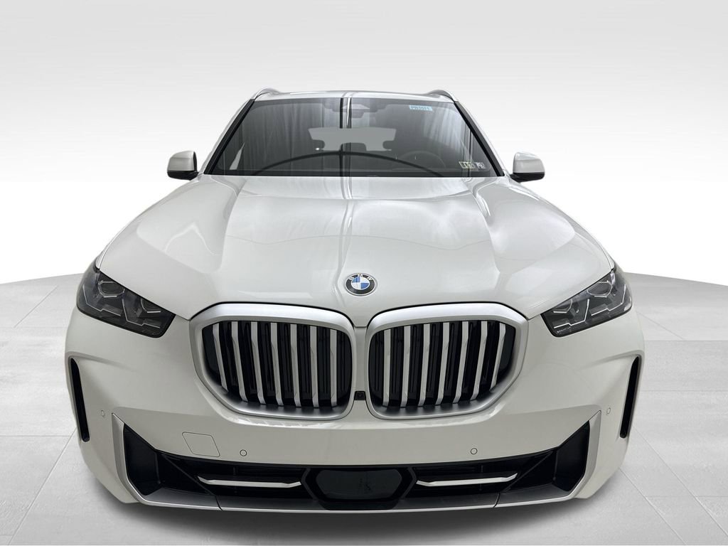 New 2026 BMW X5 xDrive40i w/ Premium Package image 3