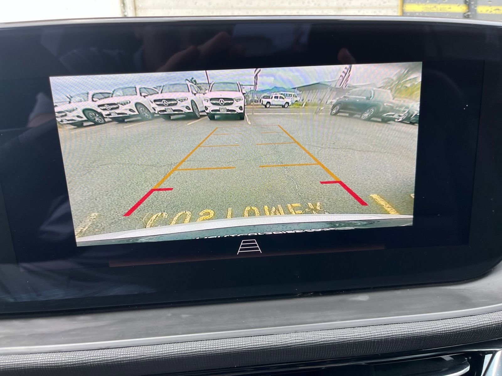 Used 2025 Buick Envista Sport Touring image 23