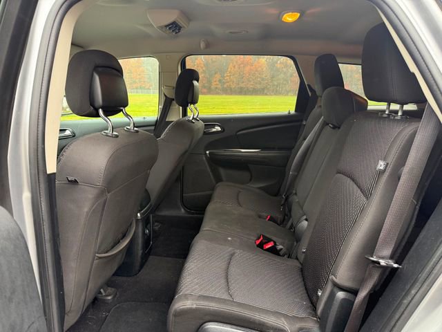 Used 2017 Dodge Journey SE image 8