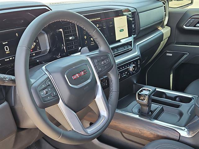 Used 2025 GMC Sierra 1500 SLT AWD/4WD image 12