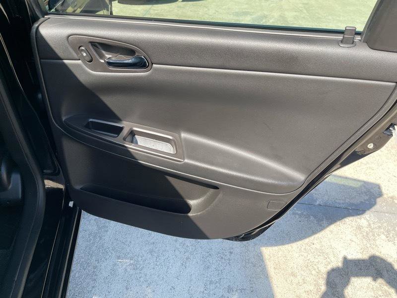 Used 2008 Chevrolet Impala SS w/ Convenience Package FWD image 40