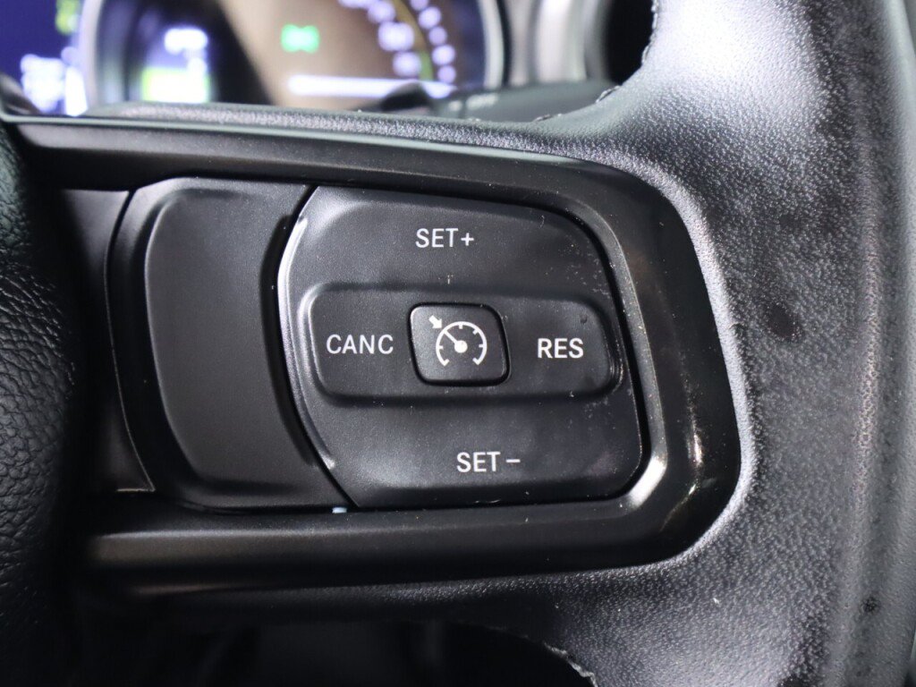 Used 2023 Jeep Wrangler Unlimited AWD/4WD image 14