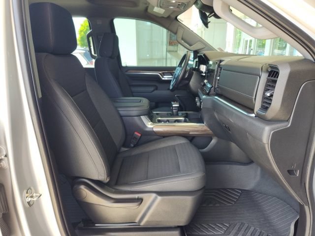 Used 2022 Chevrolet Silverado 1500 RST AWD/4WD image 24