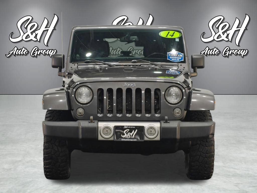 Used 2014 Jeep Wrangler Unlimited Sahara AWD/4WD image 12