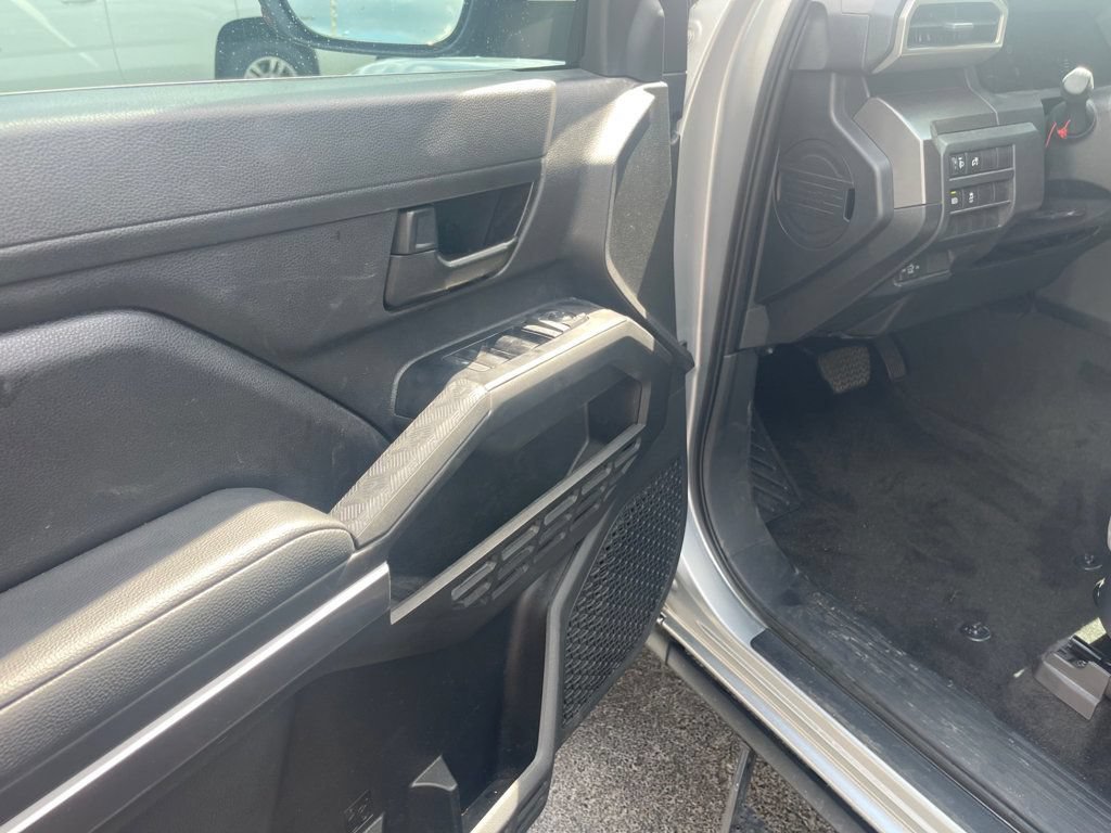 Used 2026 Toyota Tacoma SR5 RWD image 10