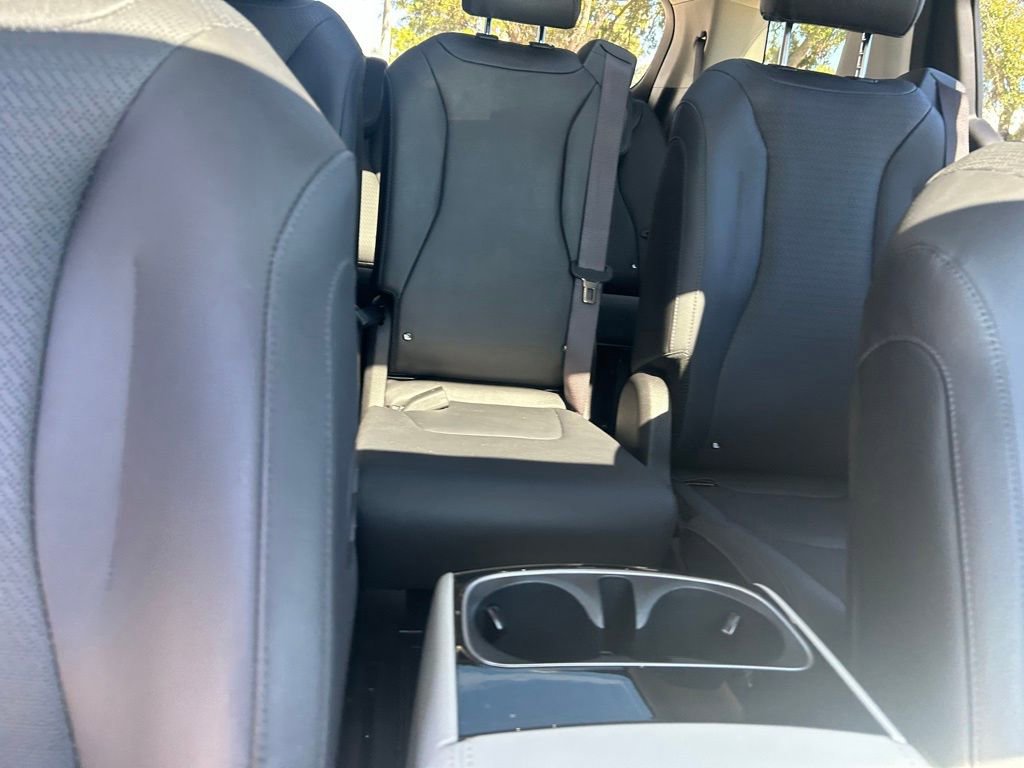 Used 2023 Kia Carnival SX Prestige image 35