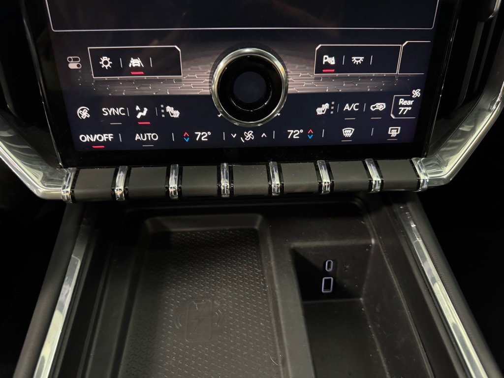 Used 2024 GMC Acadia Elevation w/ Black Edition image 22