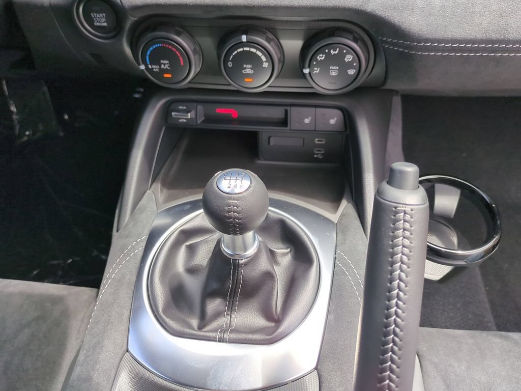 New 2026 MAZDA MX-5 Miata RF Club RWD image 16