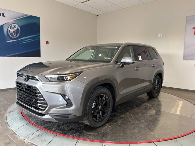 New 2026 Toyota Grand Highlander Platinum image 2