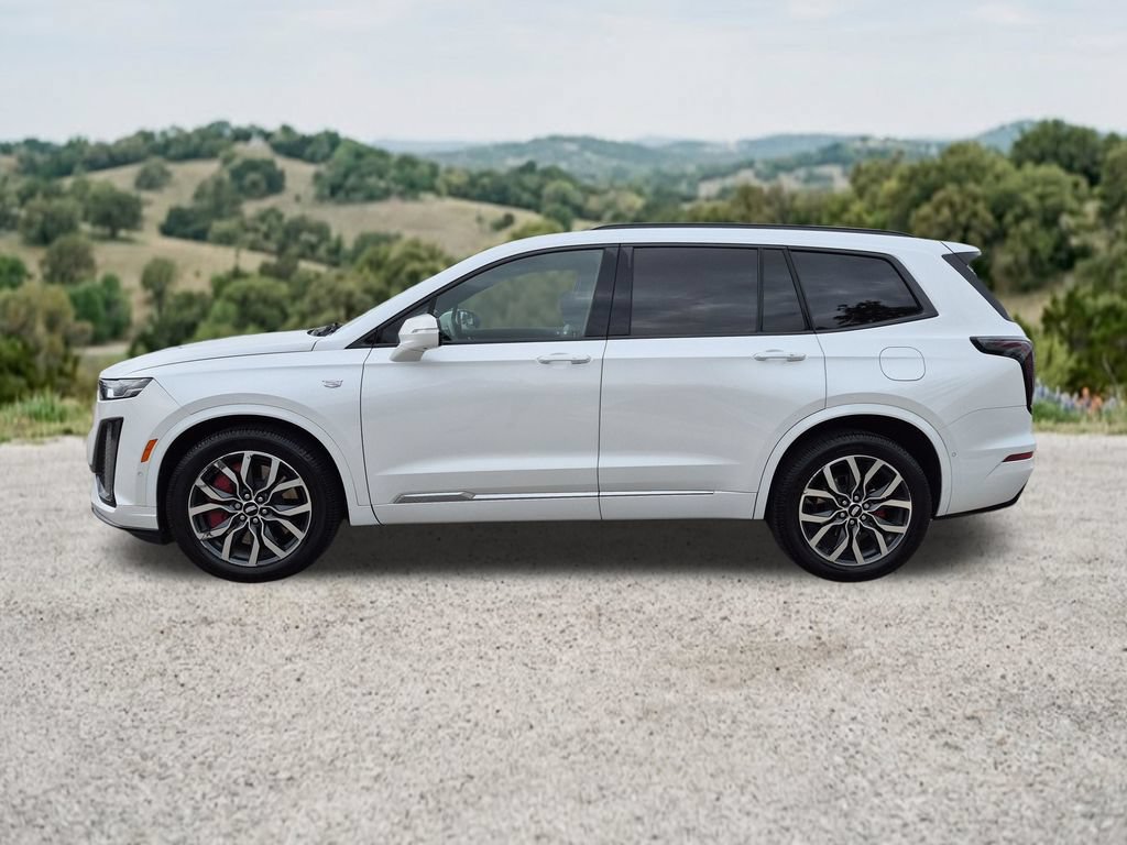 Used 2023 Cadillac XT6 Sport w/ Technology Package AWD/4WD image 5