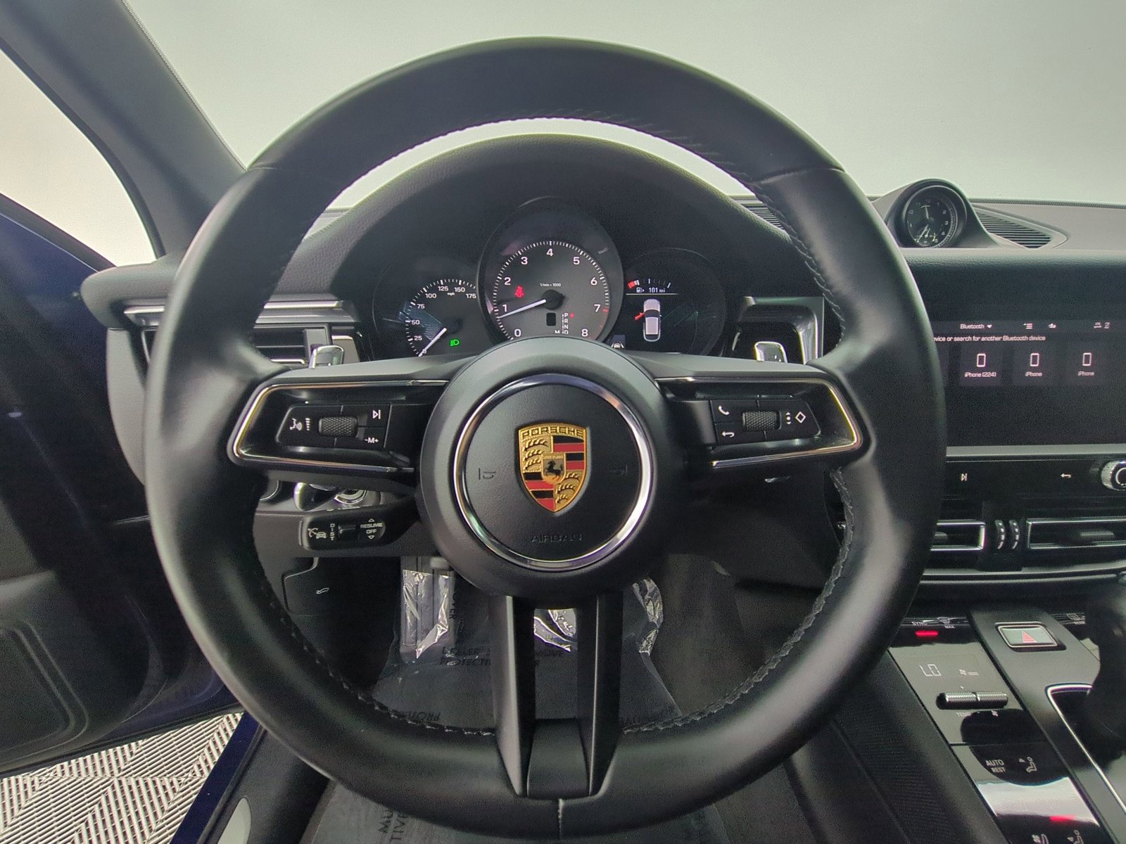 Certified 2024 Porsche Macan S image 30