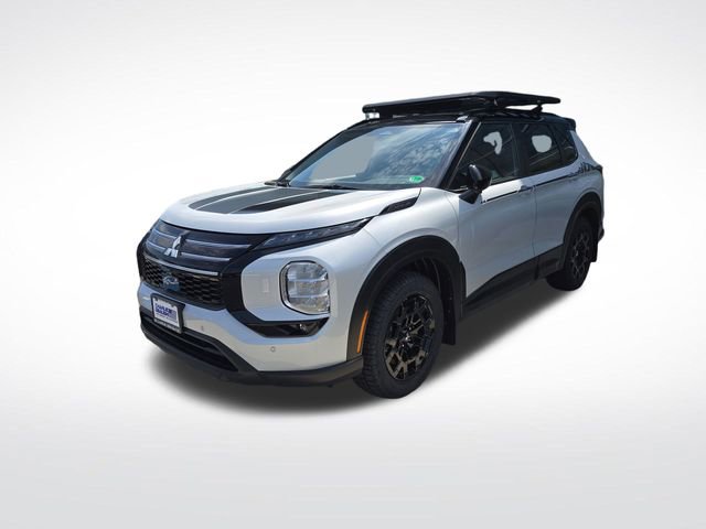 New 2025 Mitsubishi Outlander Trail Edition image 2