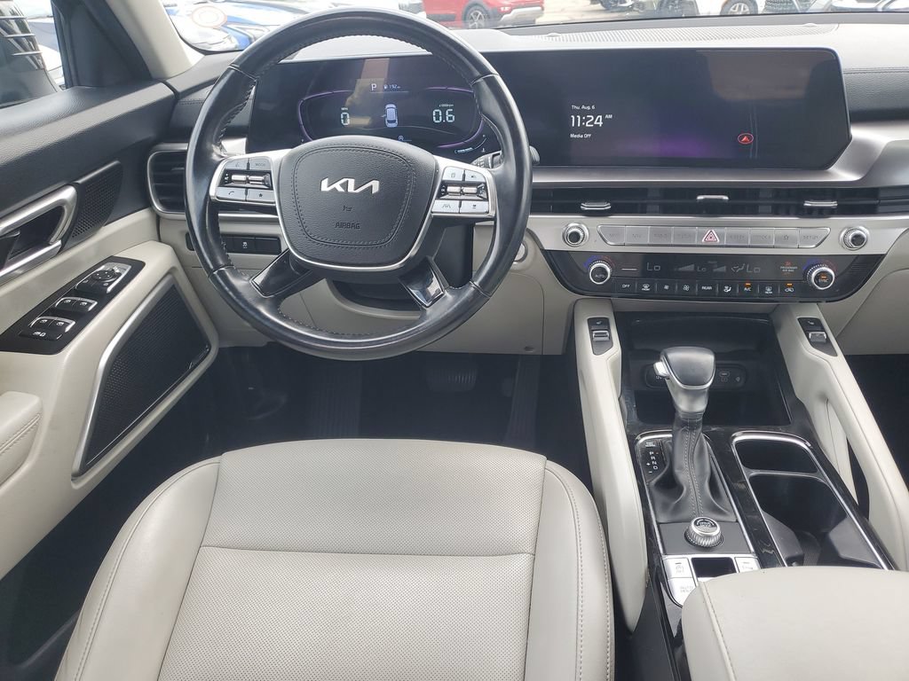 Used 2023 Kia Telluride S FWD image 23