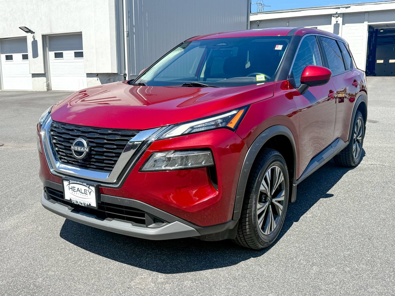 Used 2023 Nissan Rogue SV AWD/4WD image 3