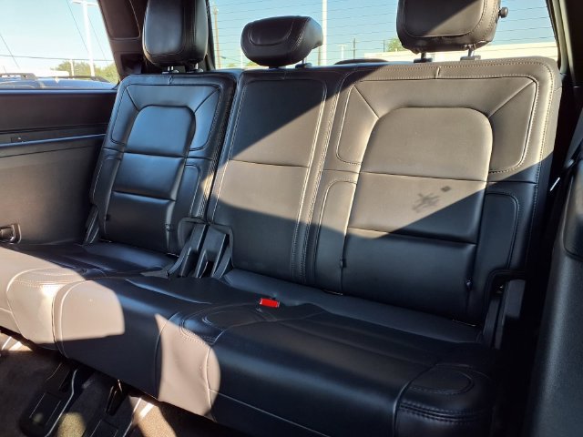 Certified 2023 Lincoln Navigator Reserve RWD image 6