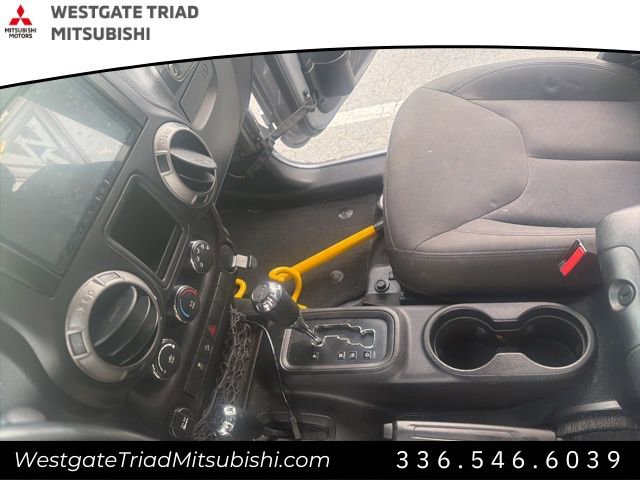 Used 2016 Jeep Wrangler Unlimited Sport w/ Connectivity Group image 10