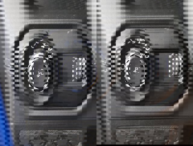 New 2025 Jeep Wrangler Unlimited Rubicon 392 image 28