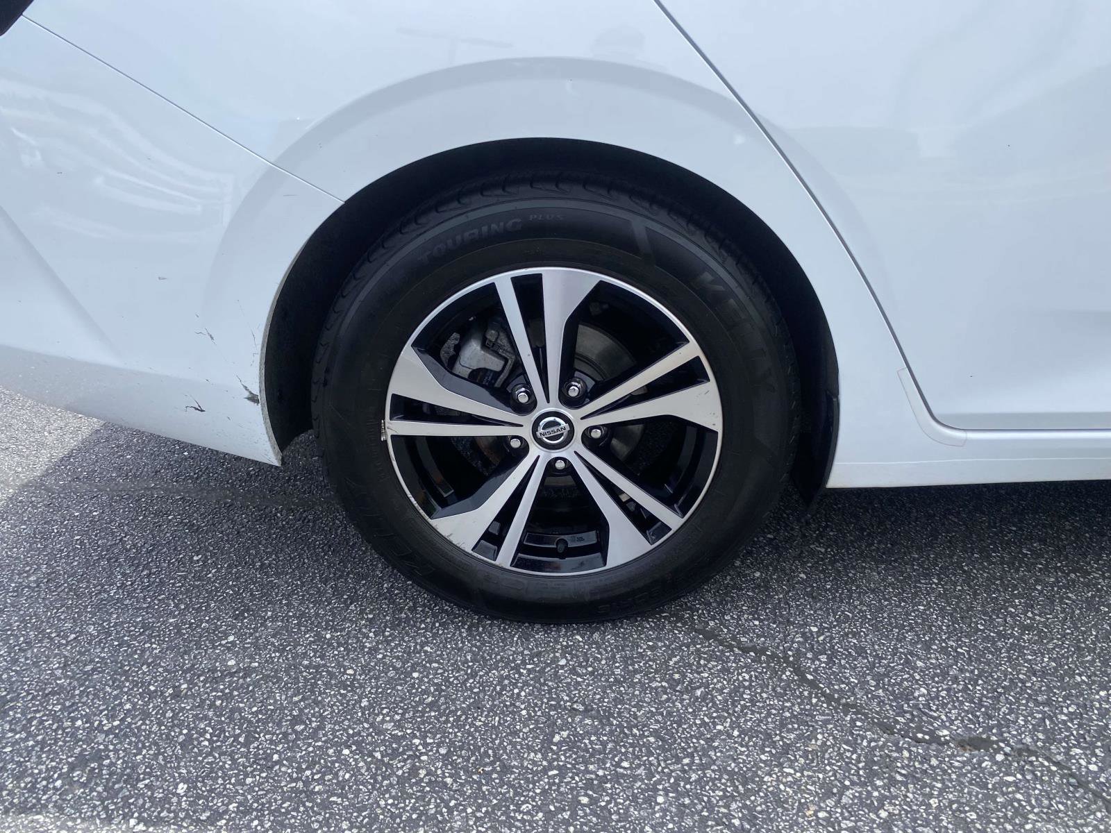 Used 2023 Nissan Sentra SV FWD image 9