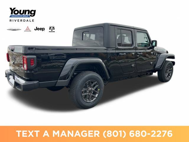 New 2026 Jeep Gladiator Sport AWD/4WD image 3