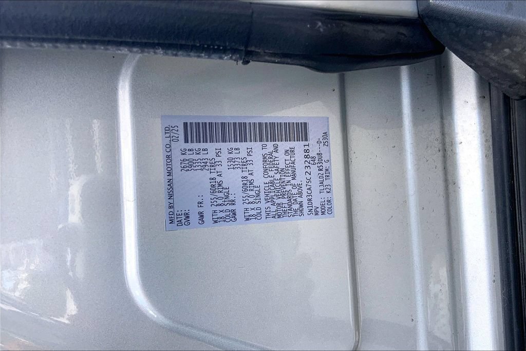 Used 2025 Nissan Pathfinder SL FWD image 14