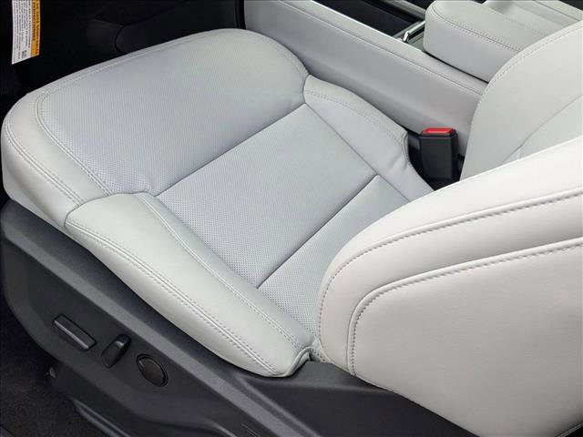 New 2026 Ford Expedition Max Platinum w/ Driver's Package image 4