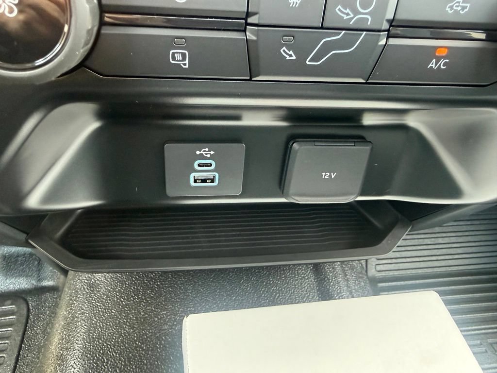 New 2026 Ford F550 2WD Regular Cab Super Duty image 31
