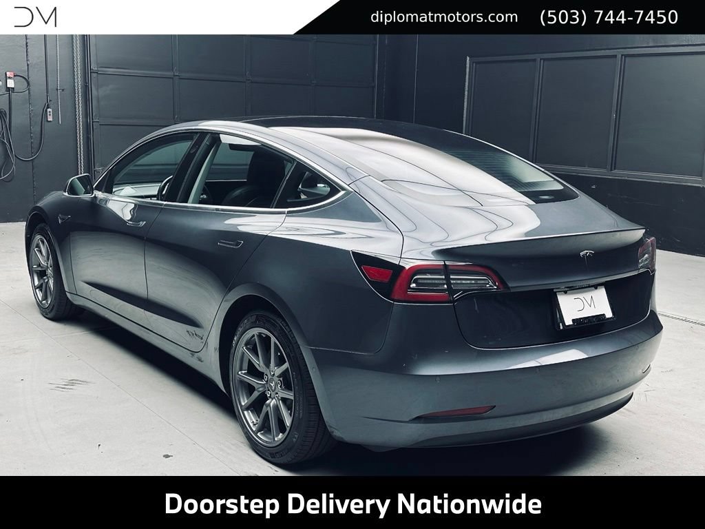 Used 2018 Tesla Model 3 Long Range RWD image 4