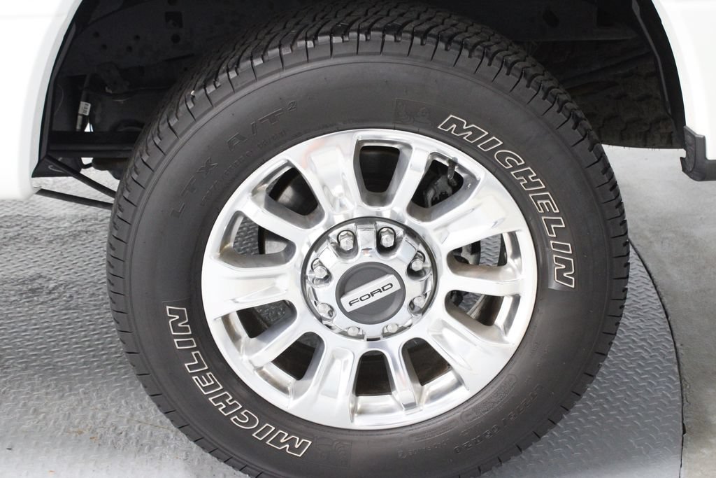 Certified 2022 Ford F250 Limited AWD/4WD image 19