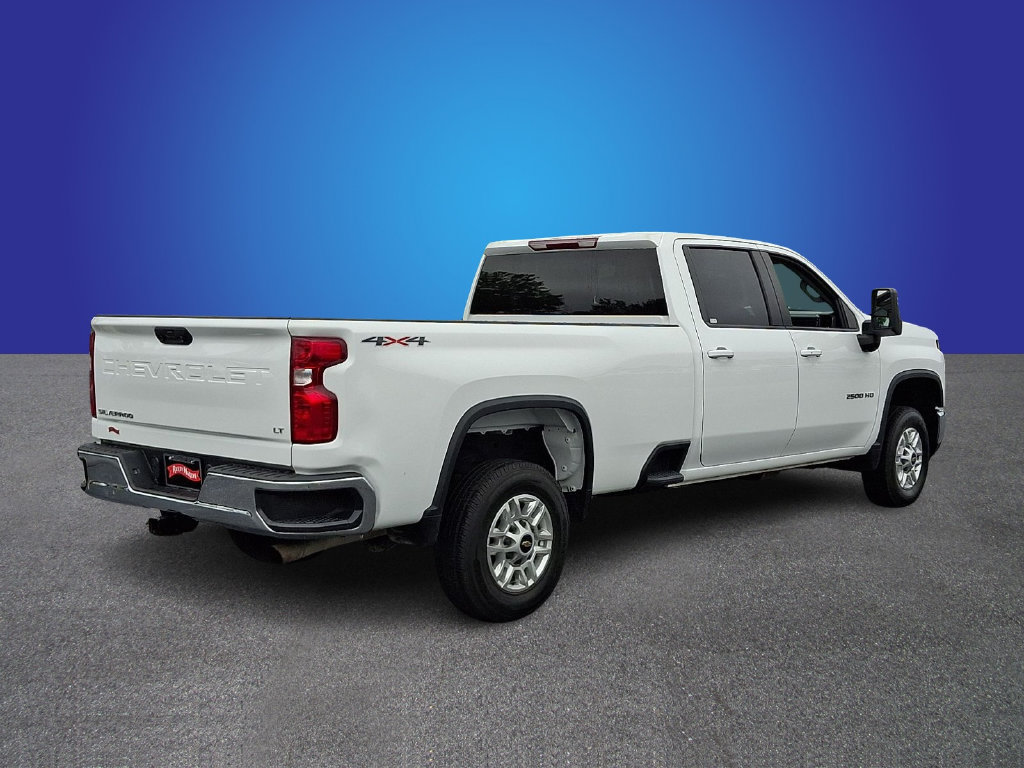 Used 2025 Chevrolet Silverado 2500 LT w/ Convenience Package AWD/4WD image 4