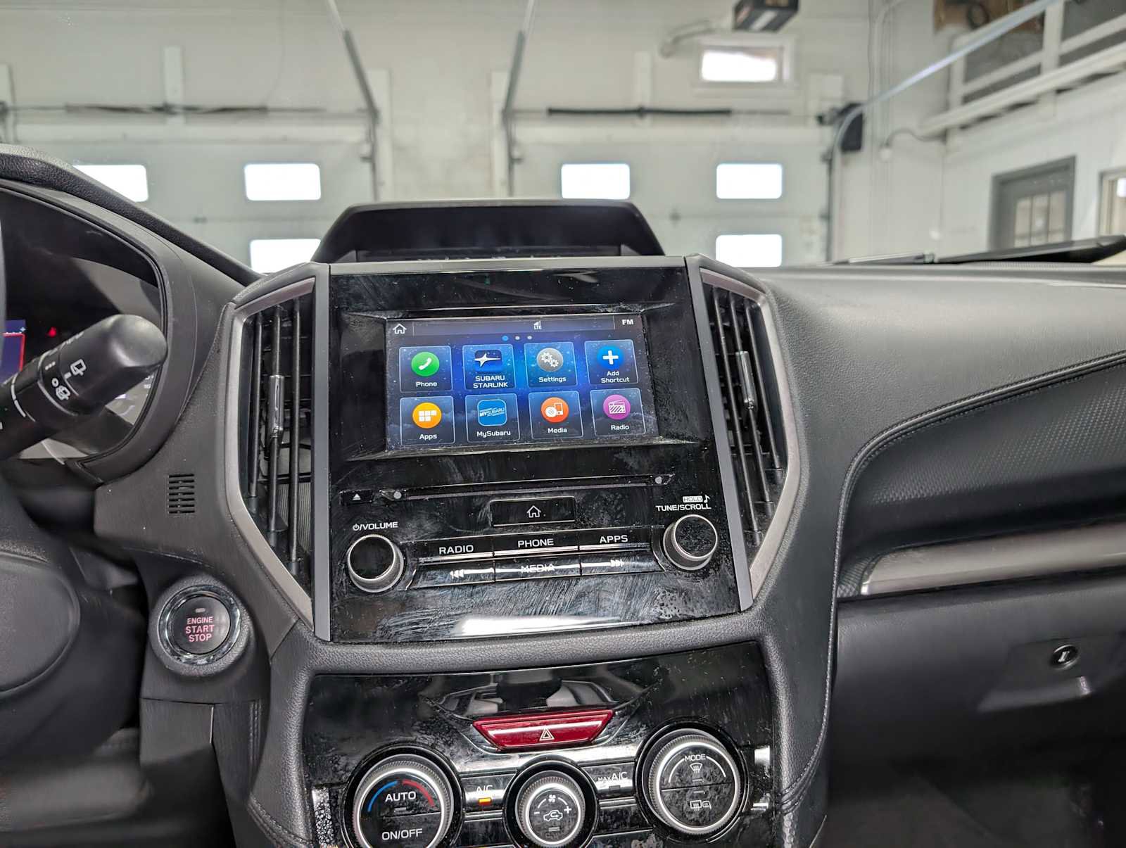 Used 2023 Subaru Forester Premium AWD/4WD image 33