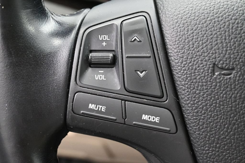 Used 2015 Kia Cadenza Premium FWD image 18