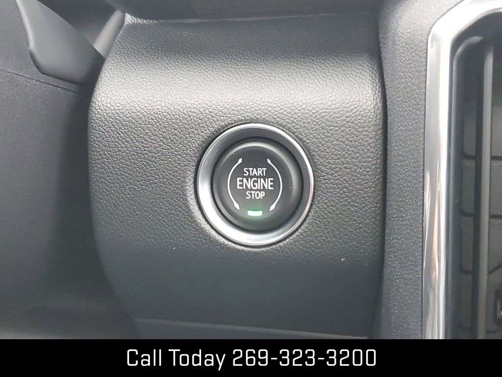 New 2026 GMC Acadia Denali w/ Super Cruise Package image 17