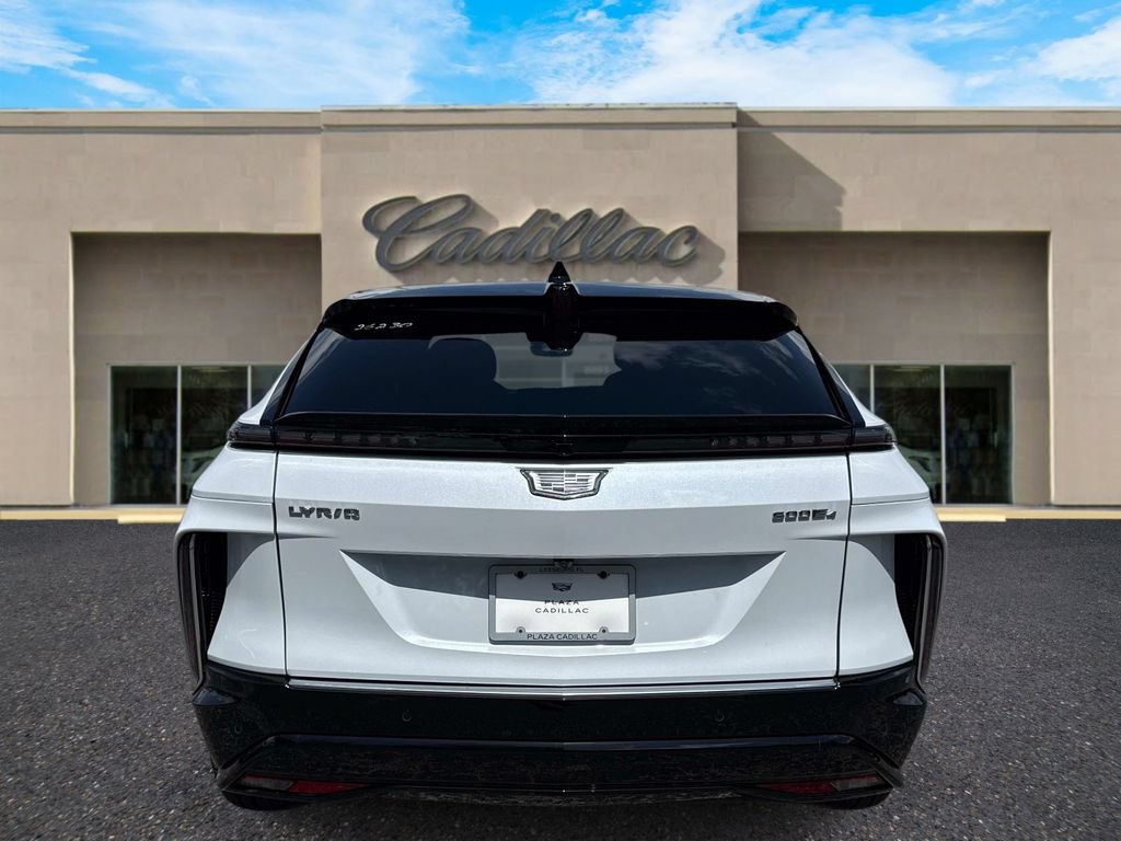 New 2026 Cadillac Lyriq Signature Luxury w/ LPO, Blue Accent Package AWD/4WD image 4