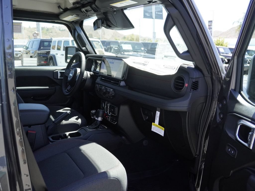 New 2026 Jeep Wrangler Unlimited Rubicon w/ Safety Group AWD/4WD image 22