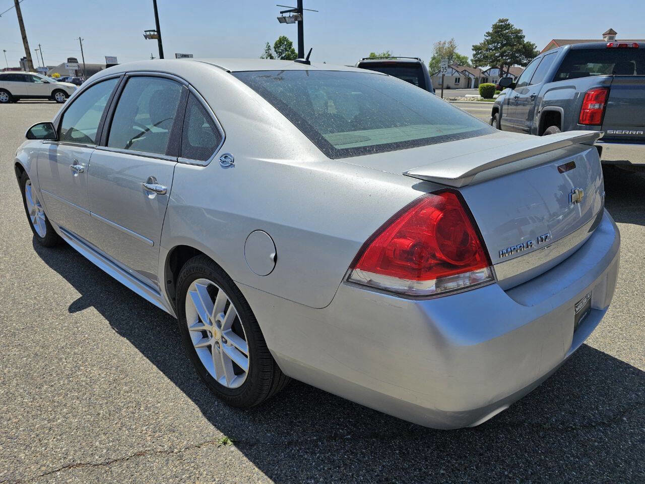 Used 2009 Chevrolet Impala LTZ image 4