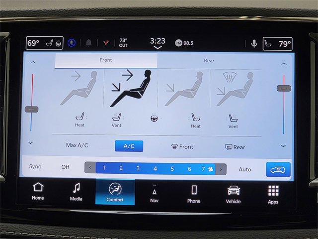 New 2026 Chrysler Pacifica Limited w/ S Appearance Package image 25