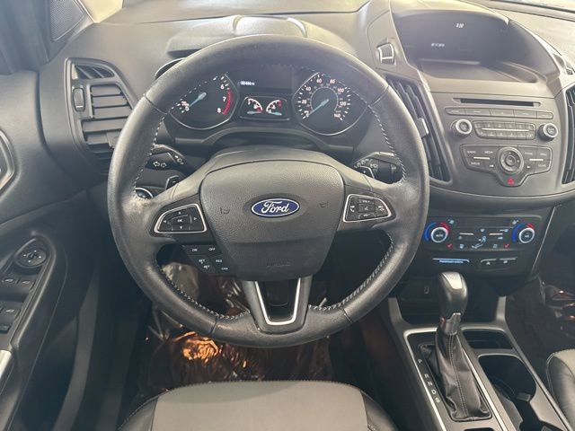Used 2018 Ford Escape SE w/ SE Sport Appearance Package image 25