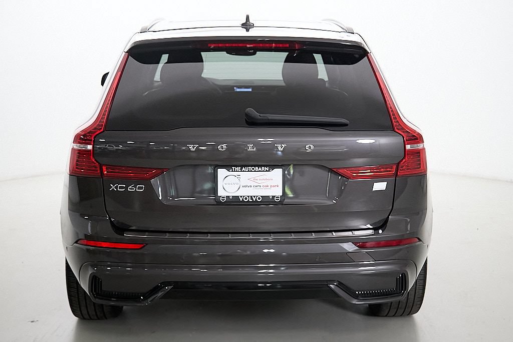 Certified 2023 Volvo XC60 T8 Ultimate w/ Climate Package AWD/4WD image 8
