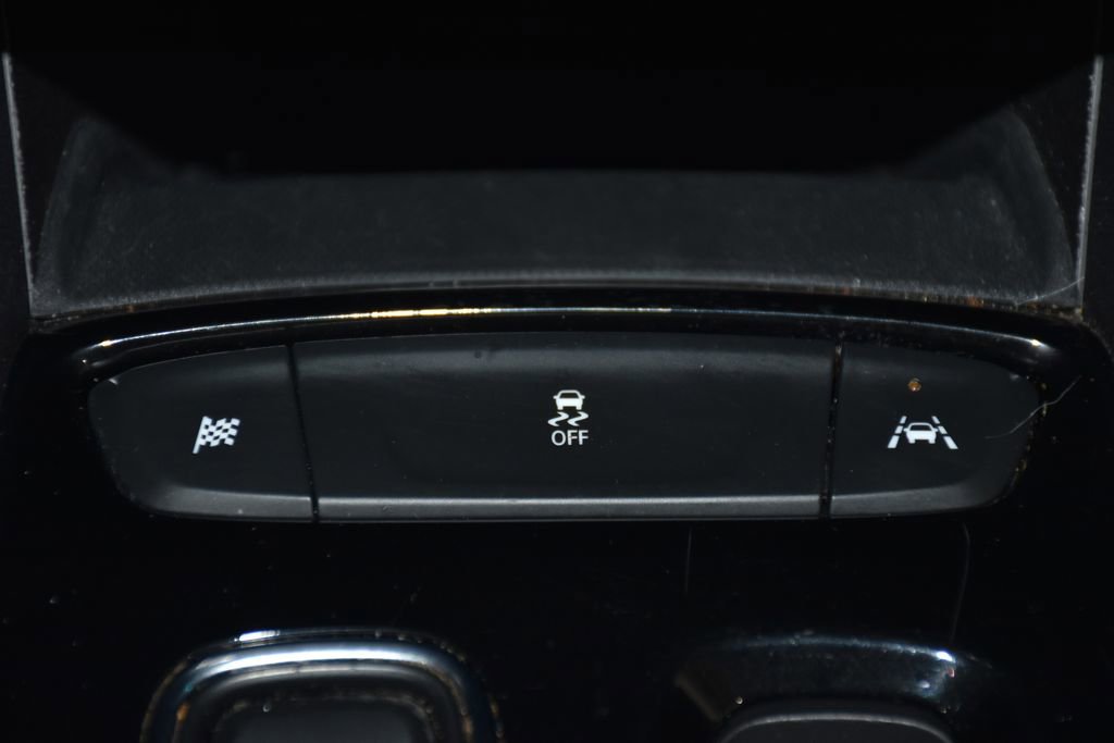 Used 2023 Chevrolet Bolt LT FWD image 23