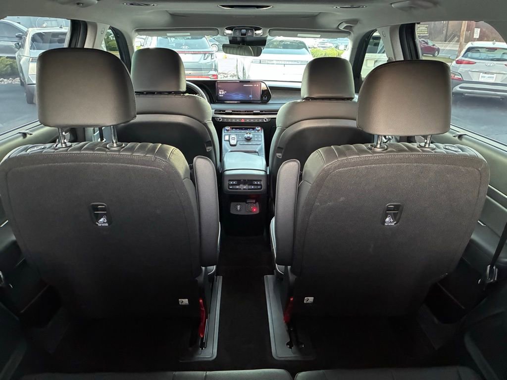 Used 2023 Hyundai Palisade Limited w/ Cargo Package image 15