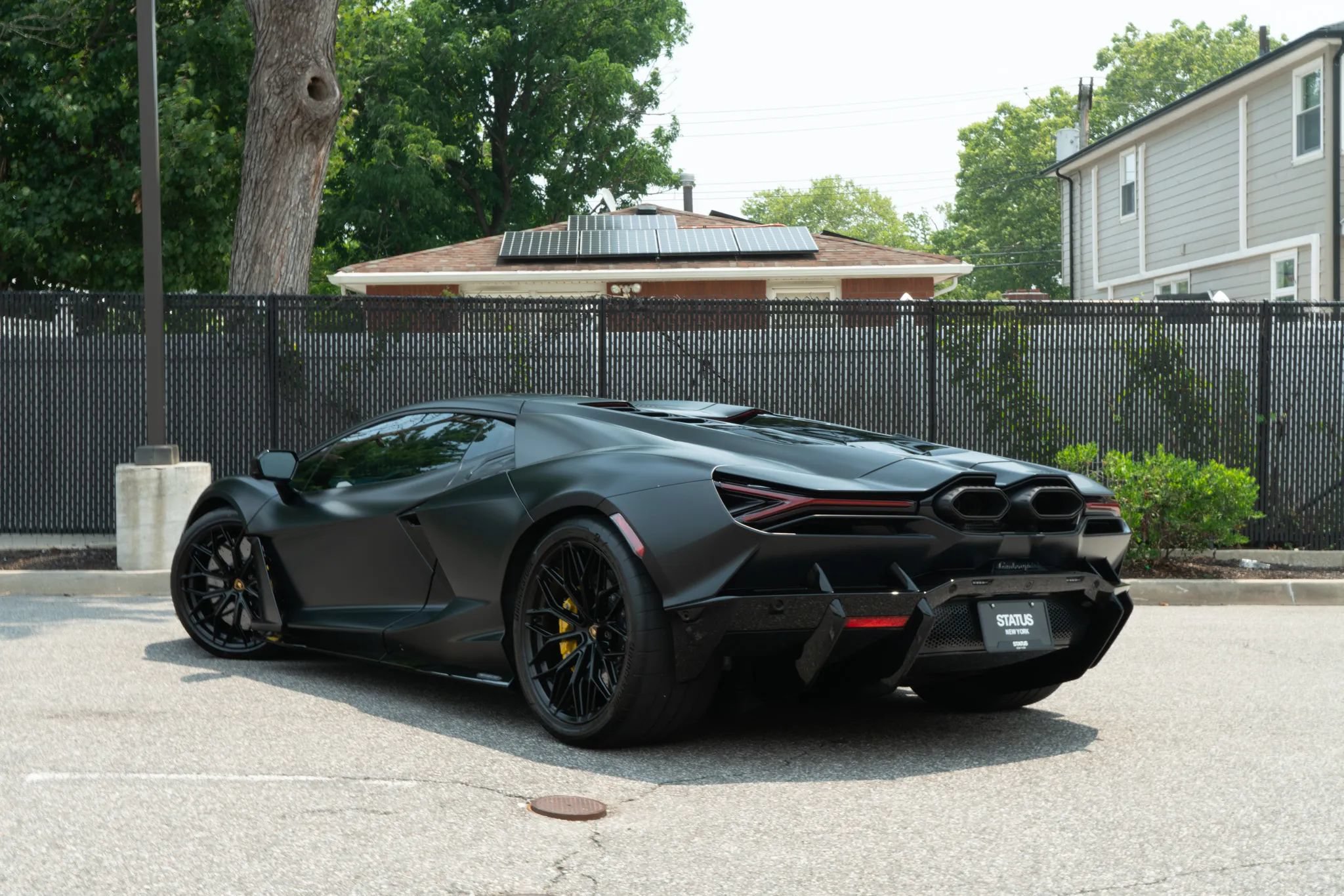 Used 2024 Lamborghini Revuelto AWD/4WD image 9