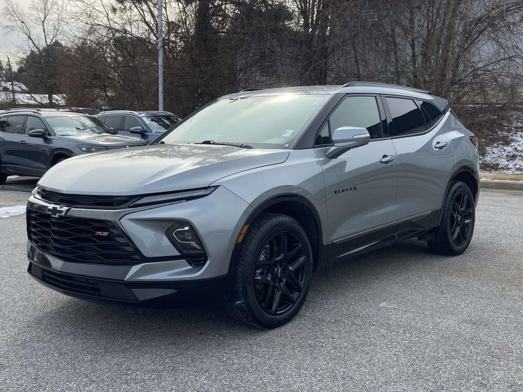 Used 2024 Chevrolet Blazer RS w/ Enhanced Convenience Package FWD image 7