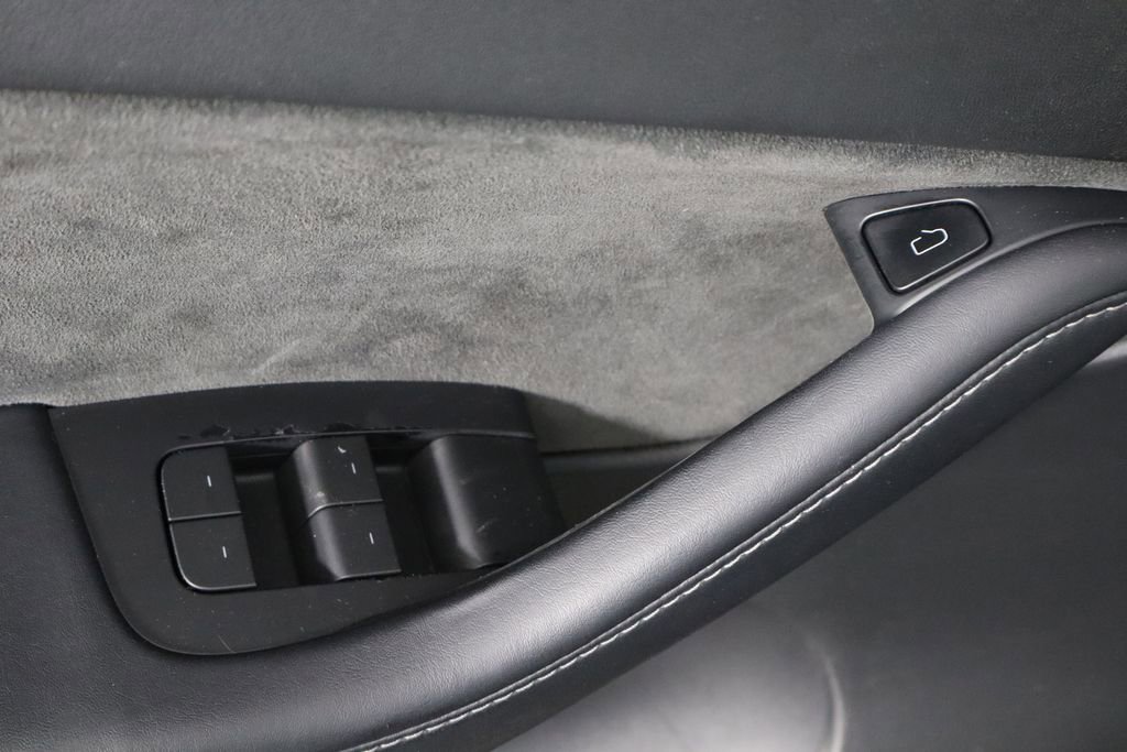 Used 2022 Tesla Model Y Performance image 18