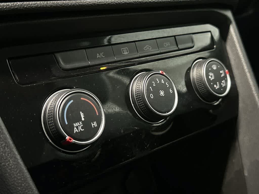 Certified 2023 Volkswagen Taos S FWD image 20