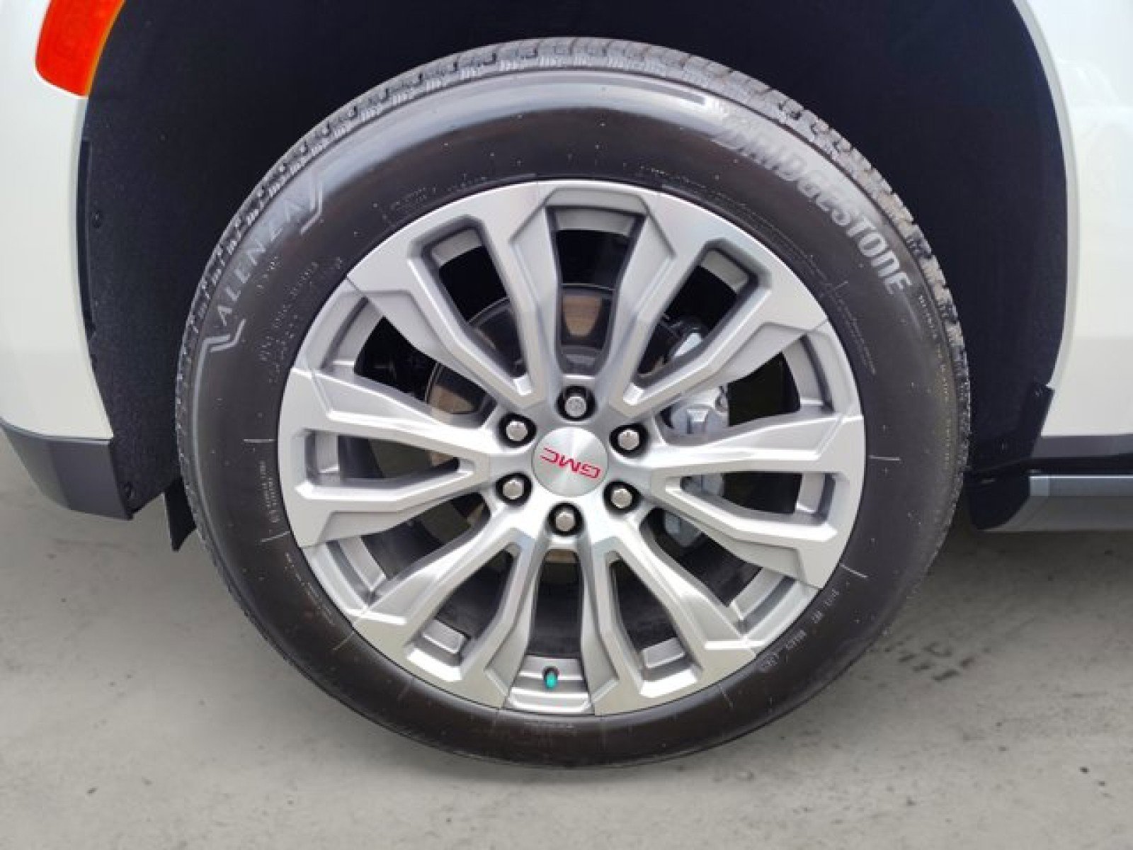 Used 2023 GMC Yukon Denali AWD/4WD image 10