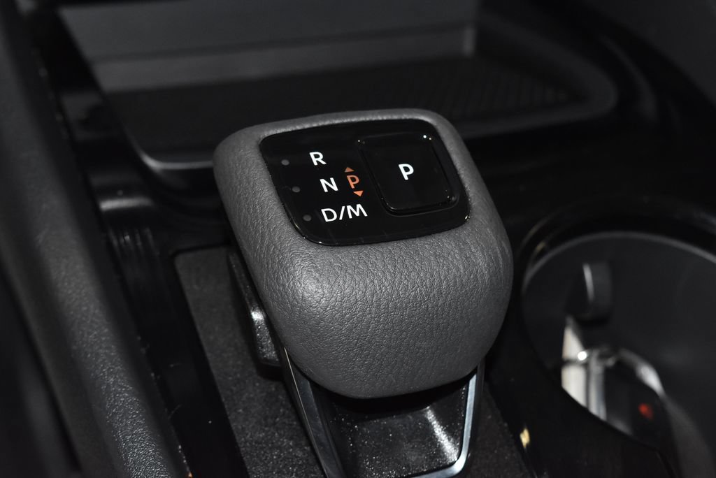 Used 2026 Nissan Rogue S AWD/4WD image 14